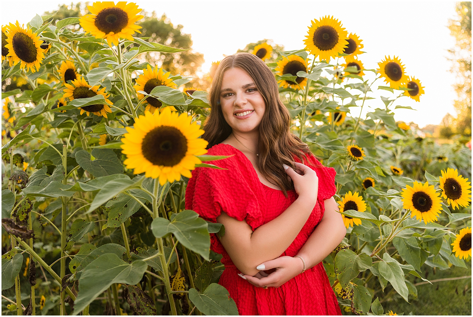 Embracing color in your senior portraits – Sarah Jane Photography is a high school senior photographer serving Bourbonnais & Chicagoland.