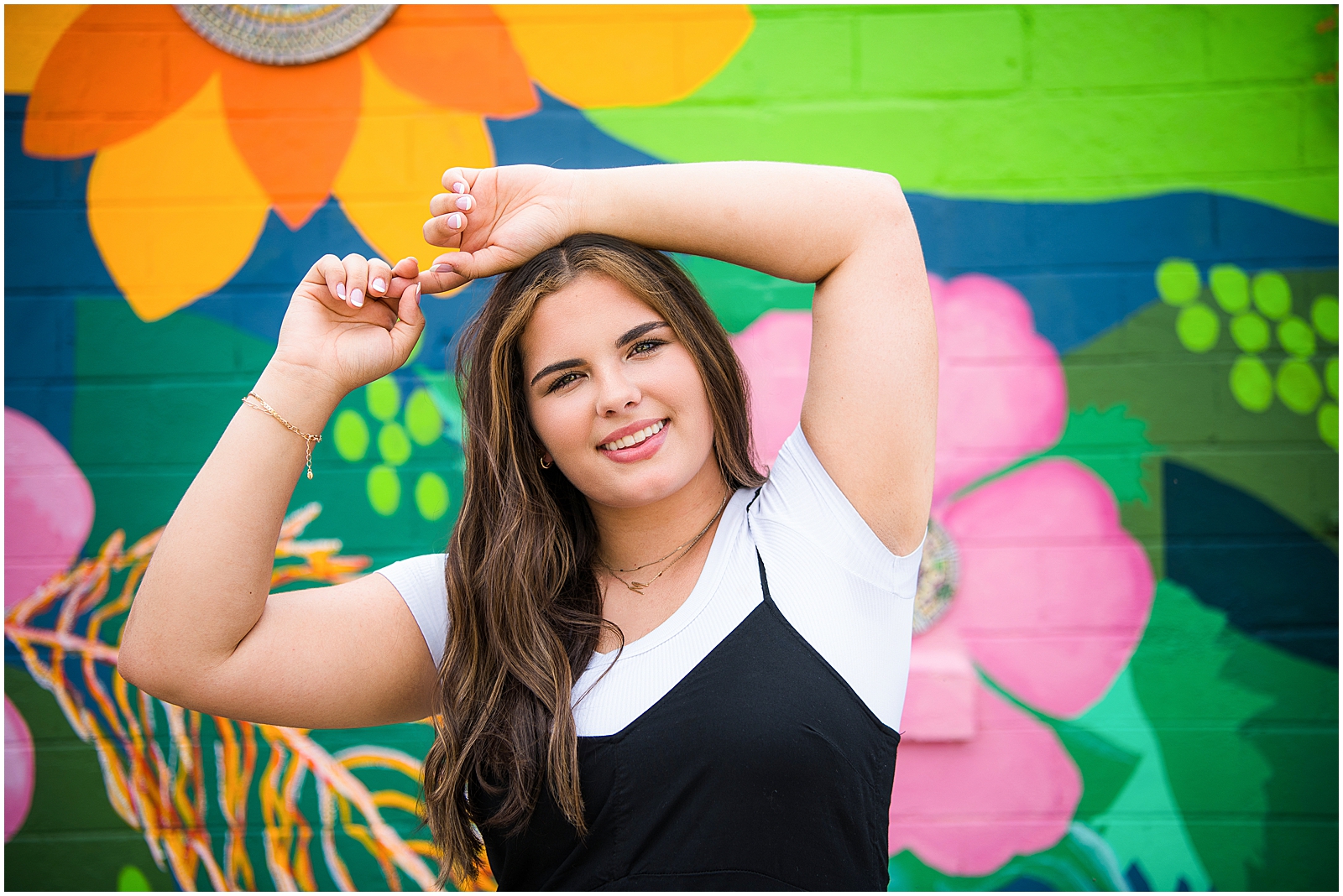 Embracing color in your senior portraits – Sarah Jane Photography is a high school senior photographer serving Bourbonnais & Chicagoland.