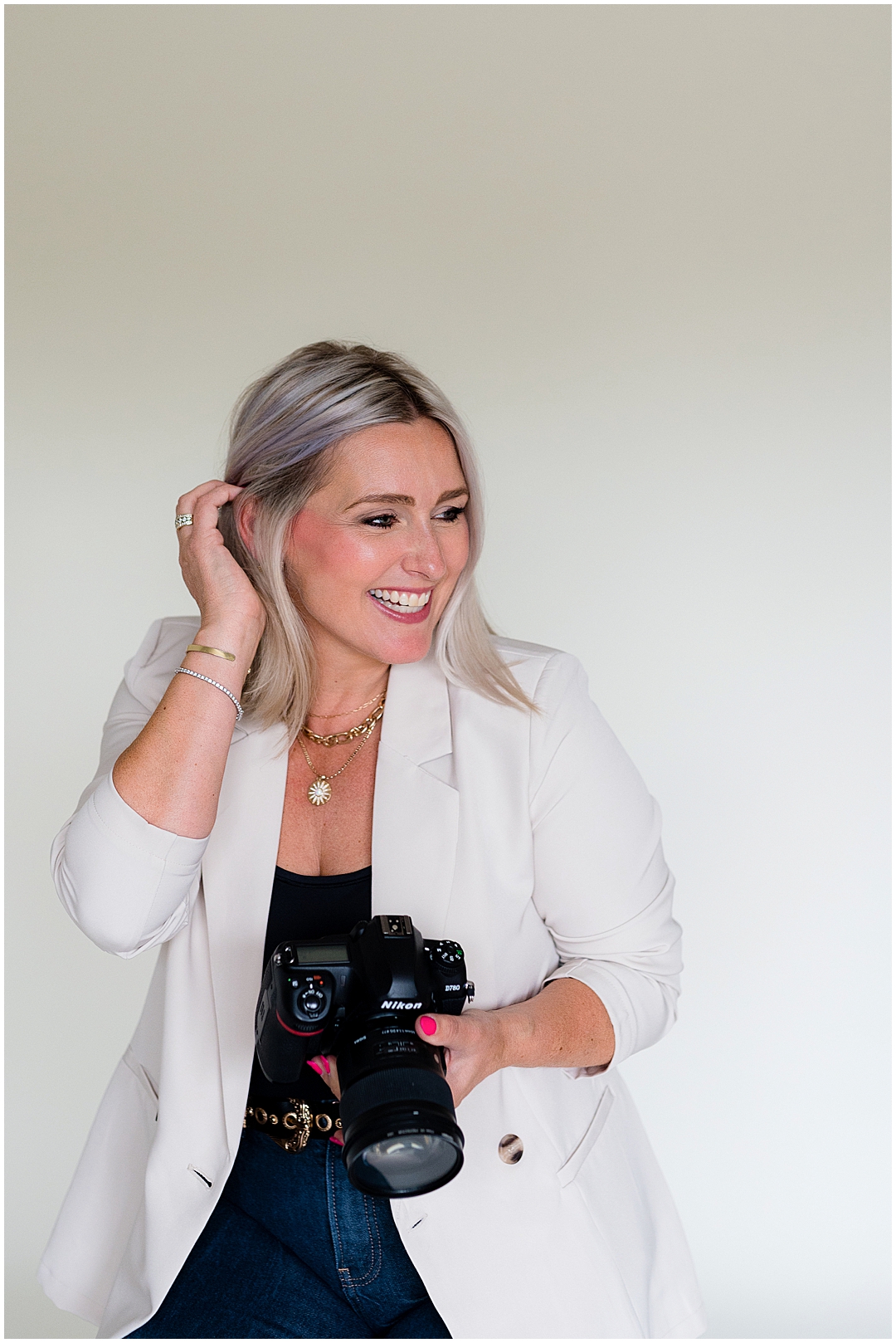 Building the photography business you dream about – Sarah Jane Photography is a senior photographer based in Bourbonnais, Illinois.