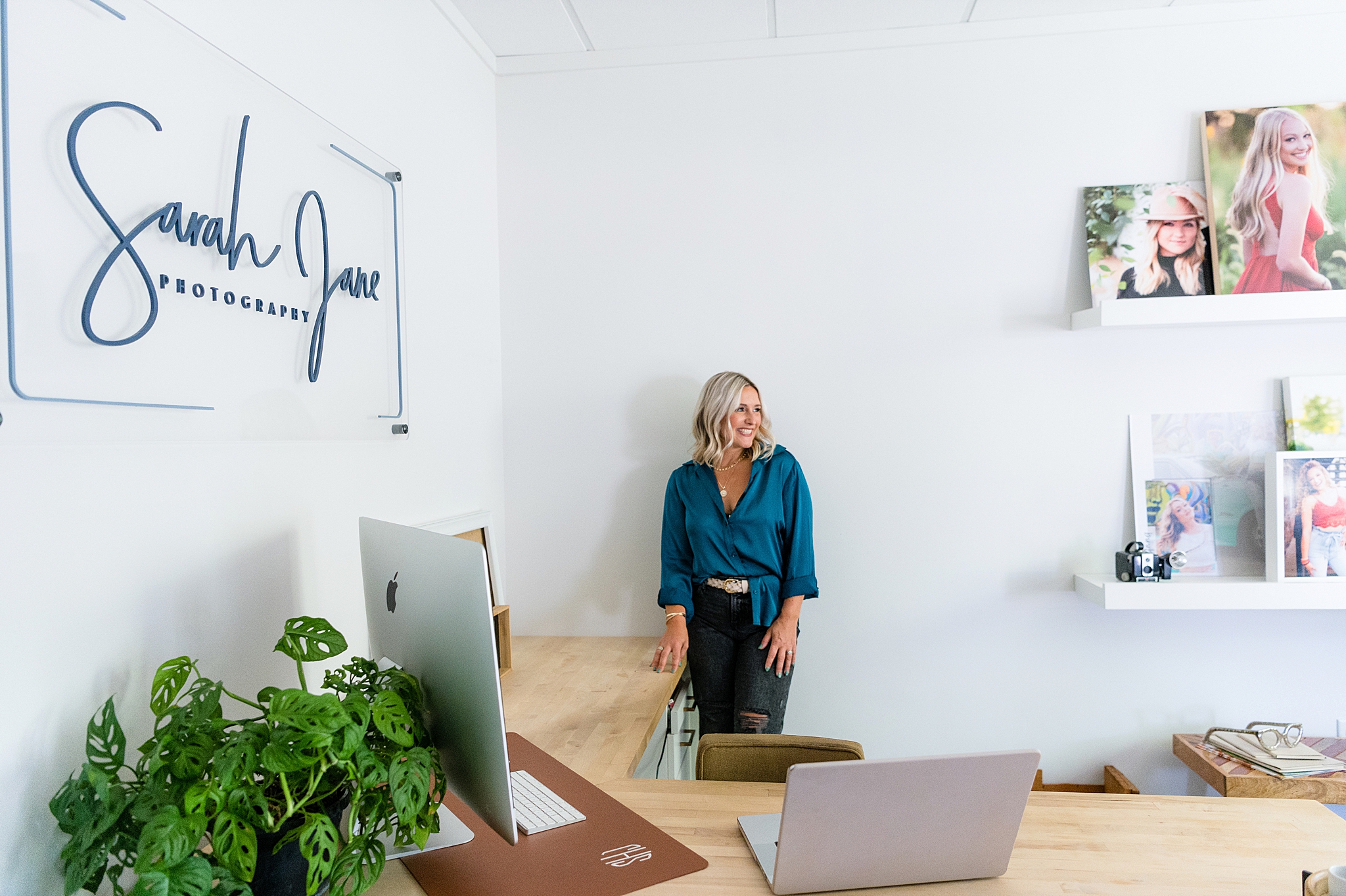 Wow your clients before they even book – Sarah Jane Photography is a senior photographer & educator based in Bourbonnais, Illinois.