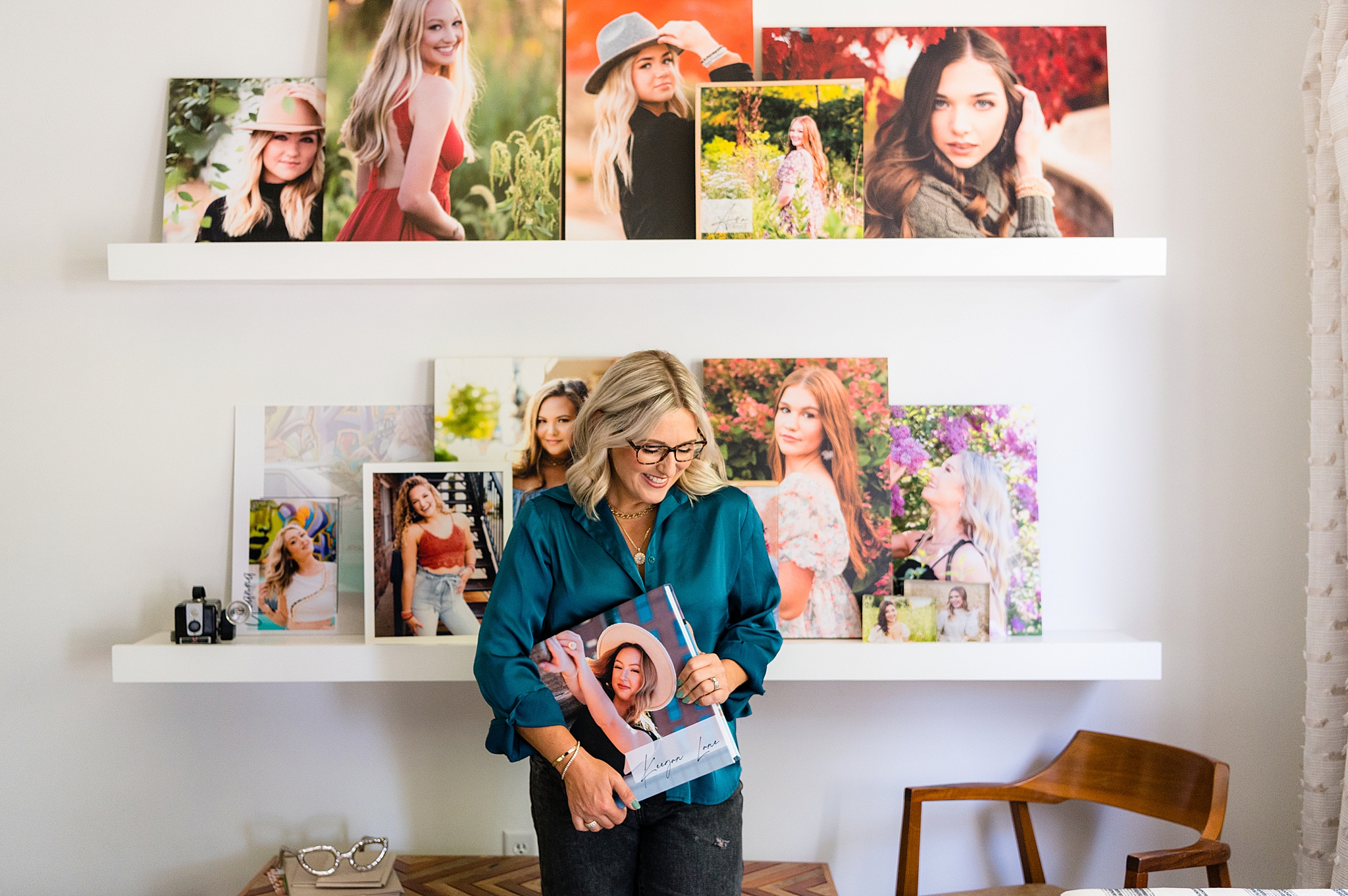 Wow your clients before they even book – Sarah Jane Photography is a senior photographer & educator based in Bourbonnais, Illinois.