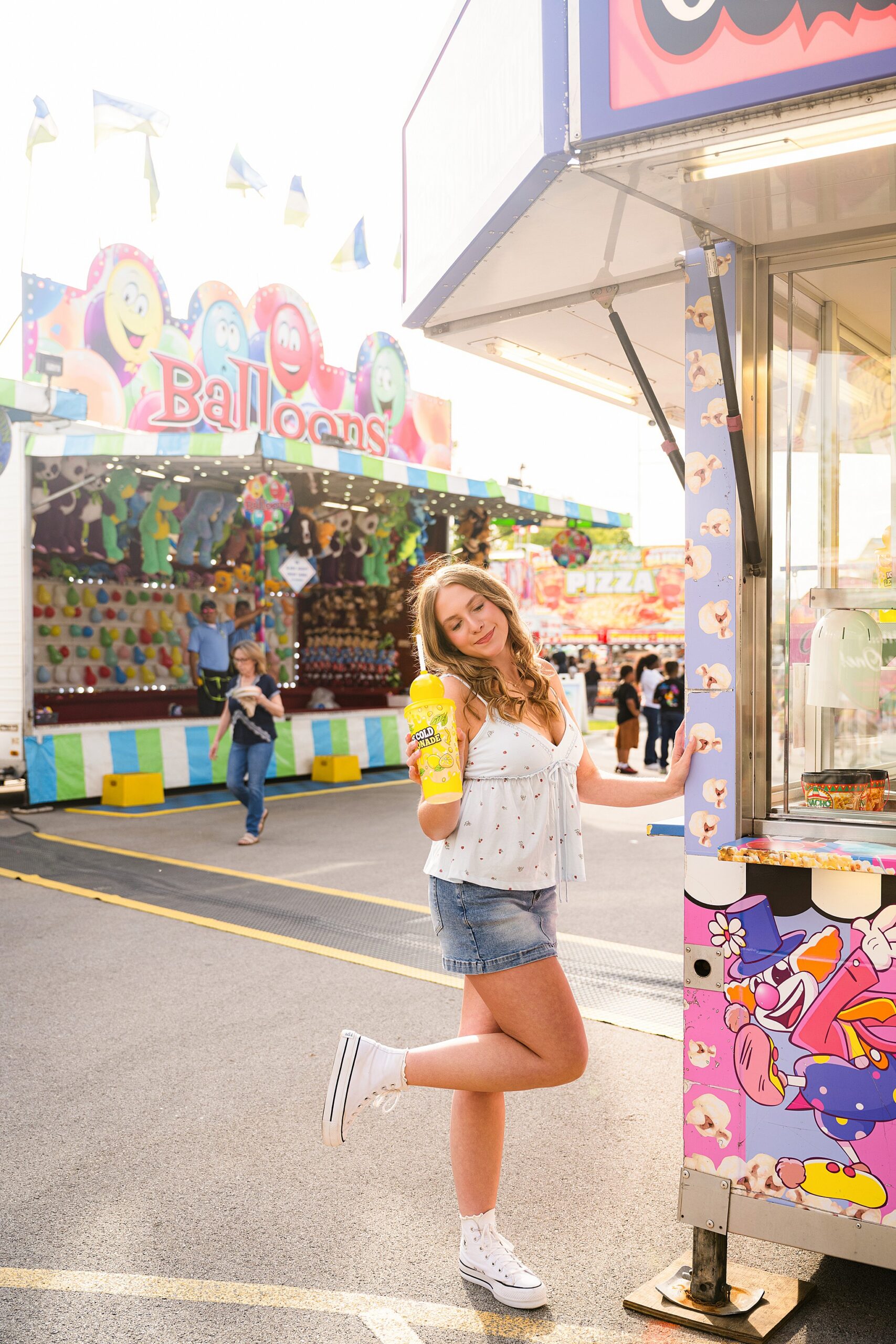 Mod Squad 2027: Festival Frenzy Photoshoot – Sarah Jane Photography is a high school senior photographer serving Bourbonnais & Chicagoland.