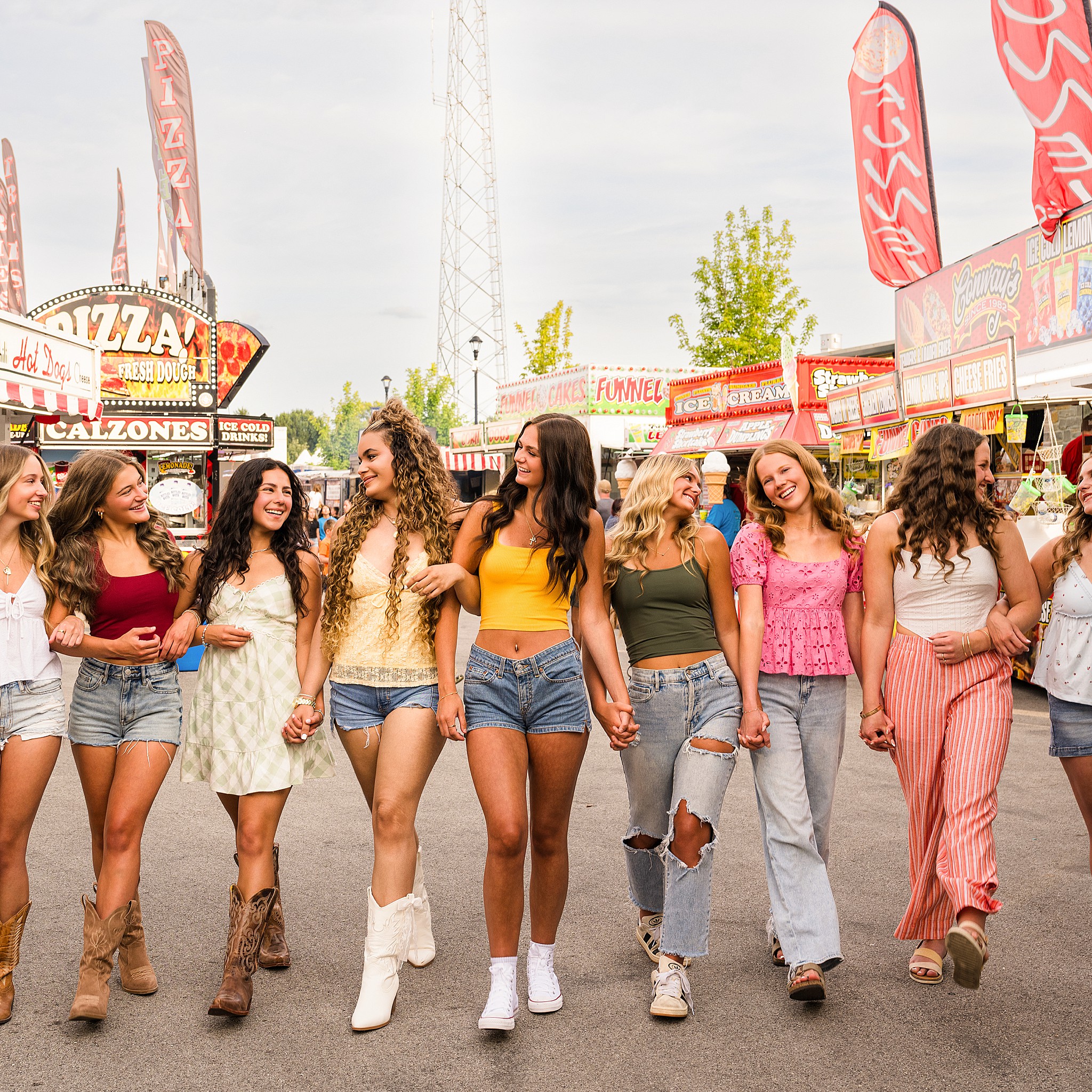 Mod Squad 2027: Festival Frenzy Photoshoot – Sarah Jane Photography is a high school senior photographer serving Bourbonnais & Chicagoland.